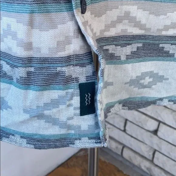 Aztec Pattern Shirt - Picture 4 of 7